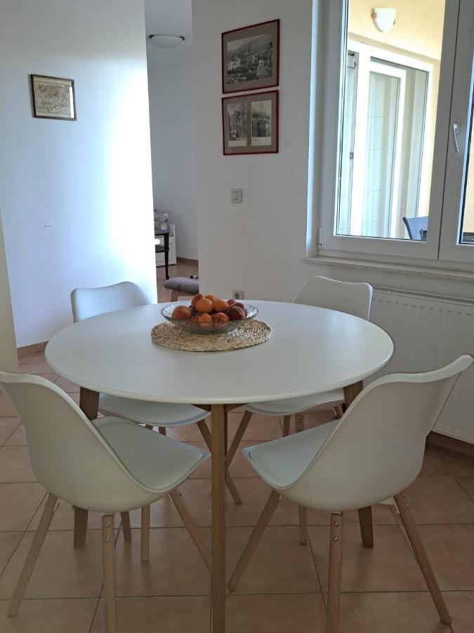Jele Apartmán *